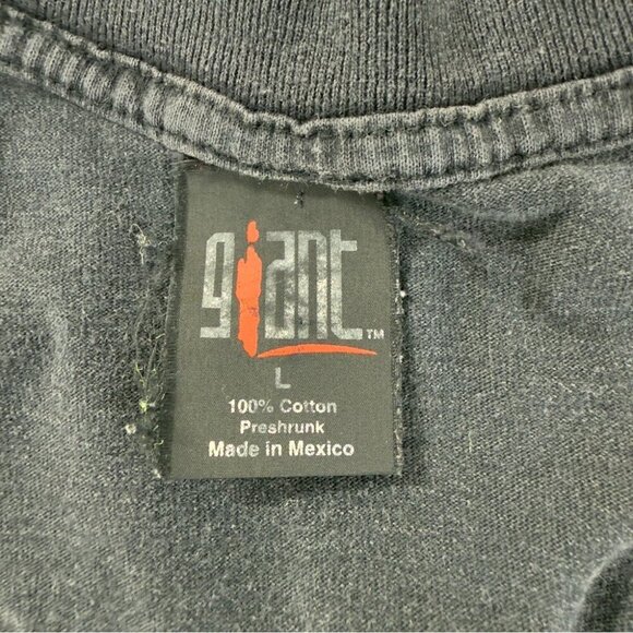 VTG Metallica Covering the World Club 1997 Giant Tag Men's Sz Large Distressed - Picture 2 of 16